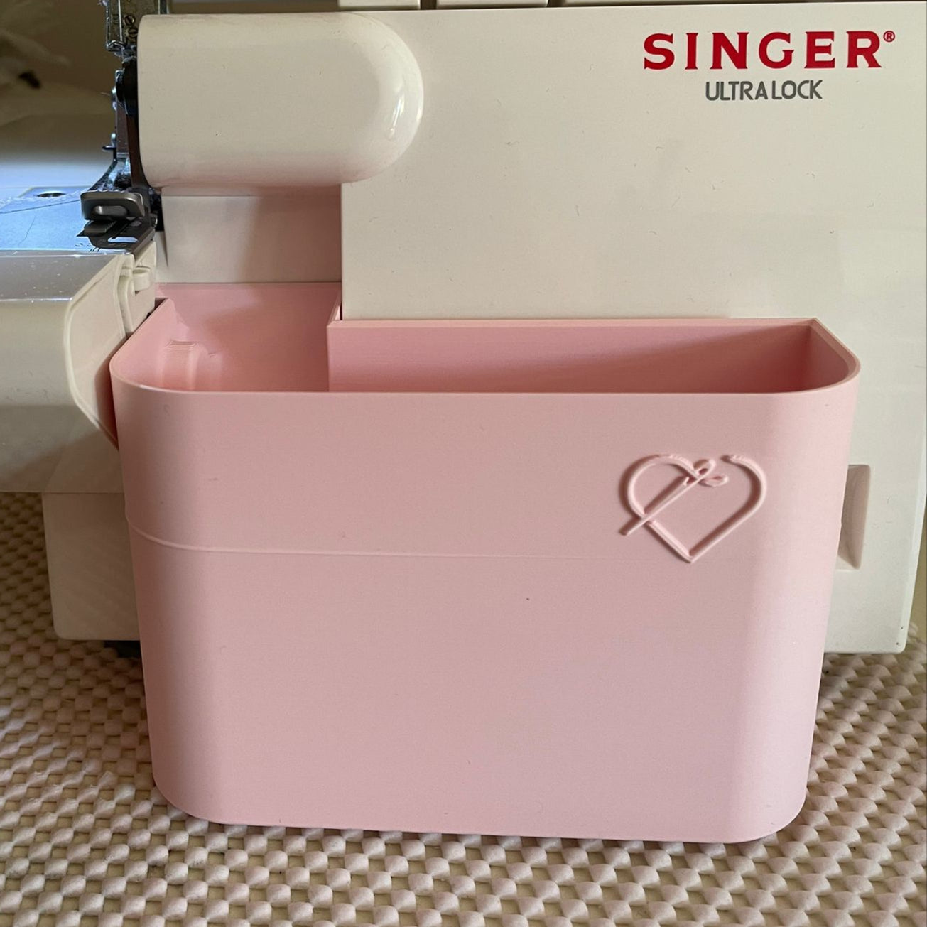 Singer Overlok Makinası için Atık Kutusu