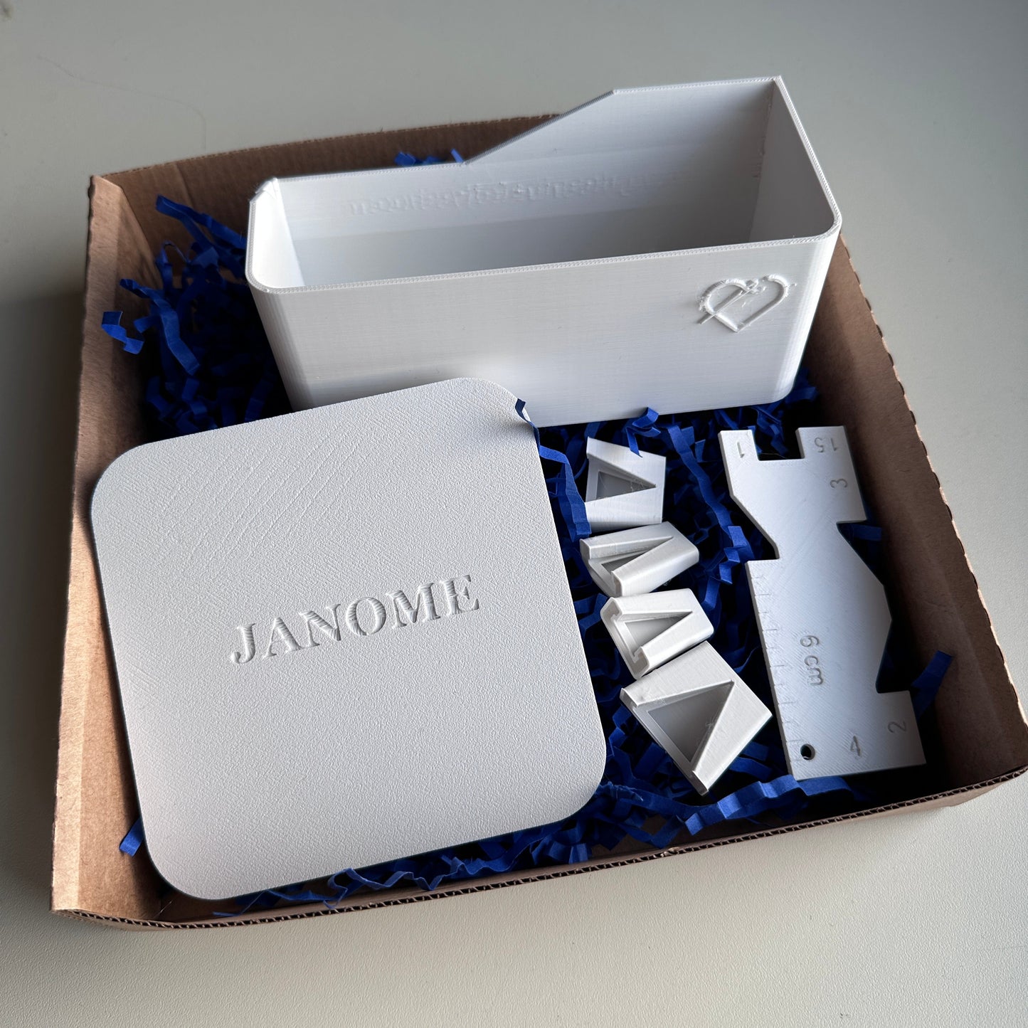 Janome Overlok ve Dikiş Makinesi için Hediye Seti