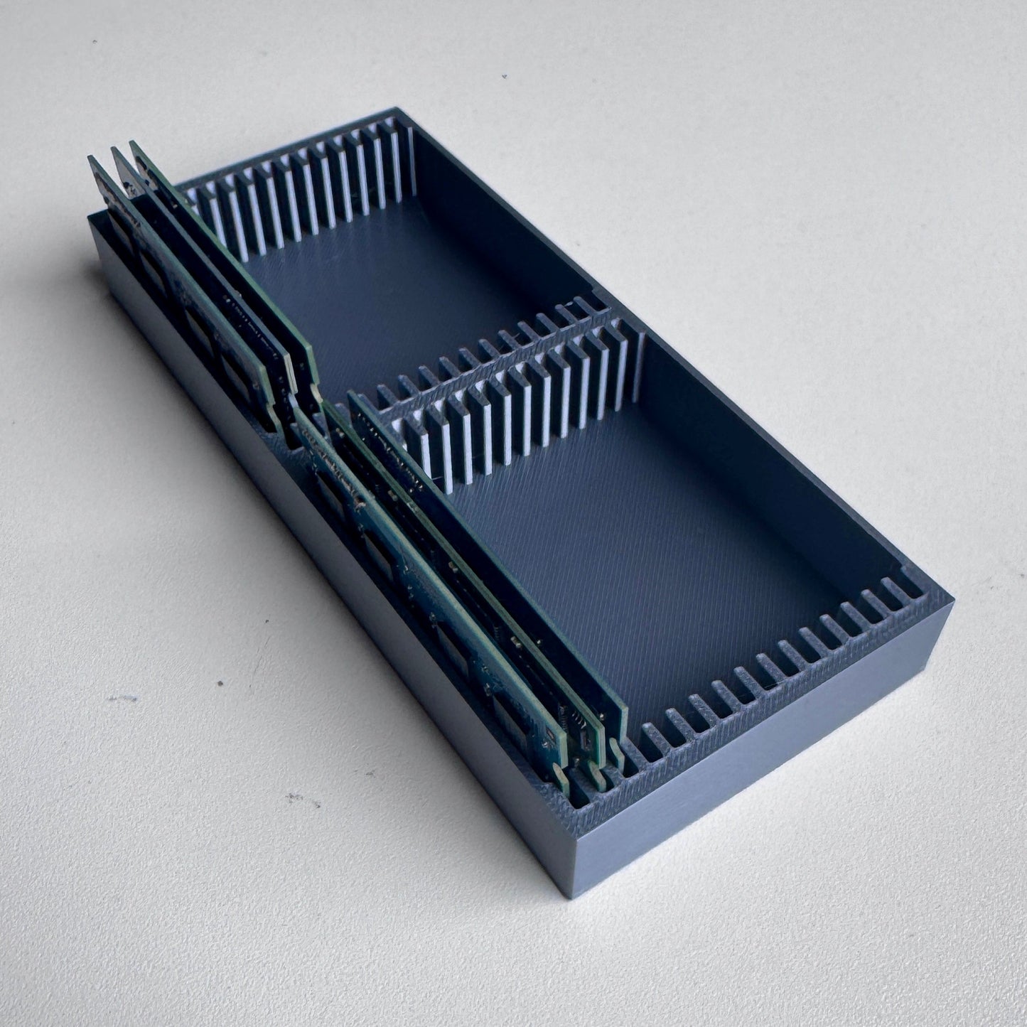 Notebook Ram Organizer, Saklama Kutusu