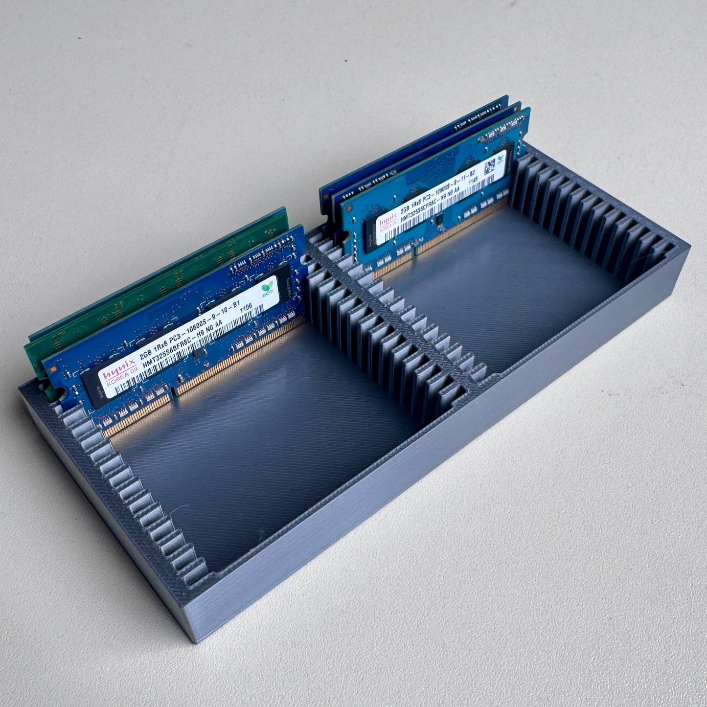 Notebook Ram Organizer, Saklama Kutusu