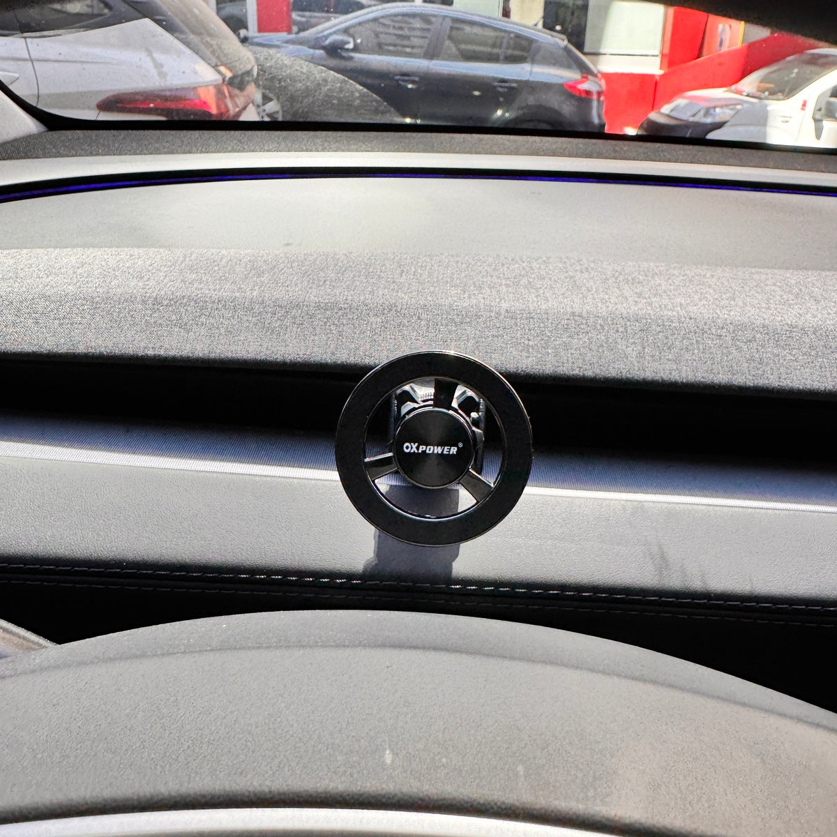 Tesla Model Y Juniper için Magsafe Uyumlu Telefon Tutucu