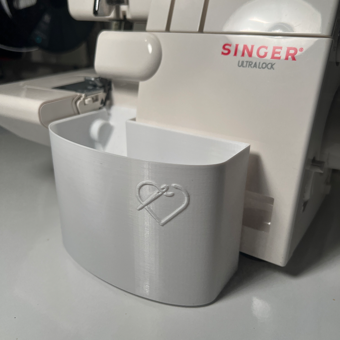 Singer Overlok Makinası için Büyük Boy Atık Kutusu
