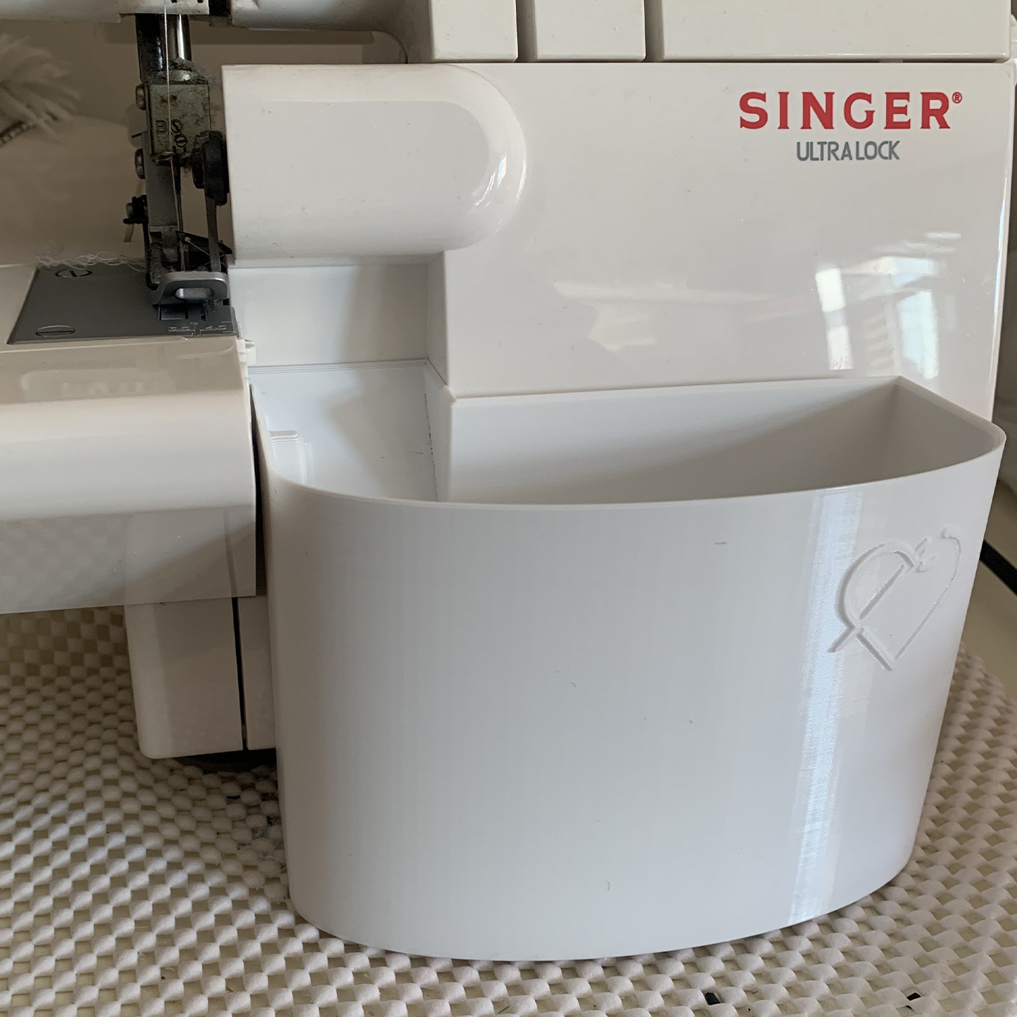 Singer Overlok Makinası için Büyük Boy Atık Kutusu
