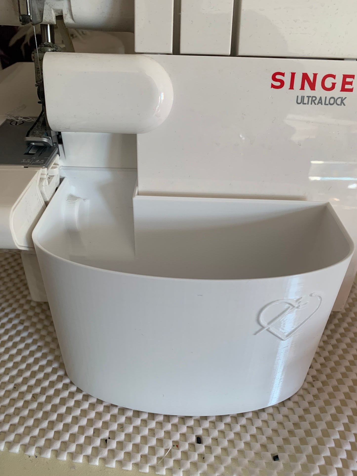 Singer Overlok Makinası için Büyük Boy Atık Kutusu