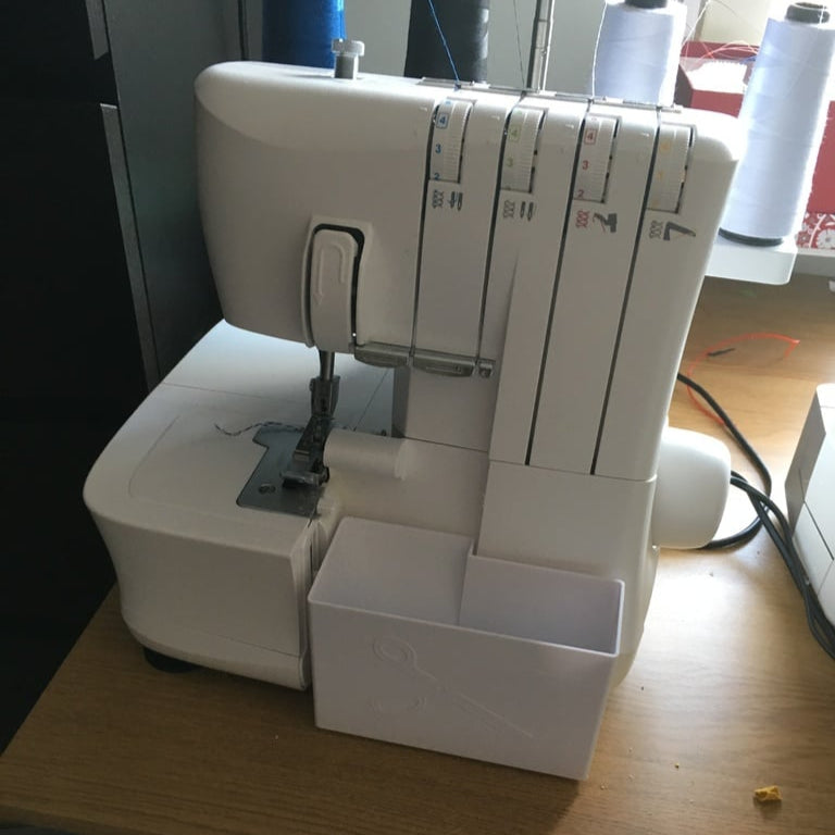 Singer S0230-S0235 Overlok Makinası için Atık Kutusu