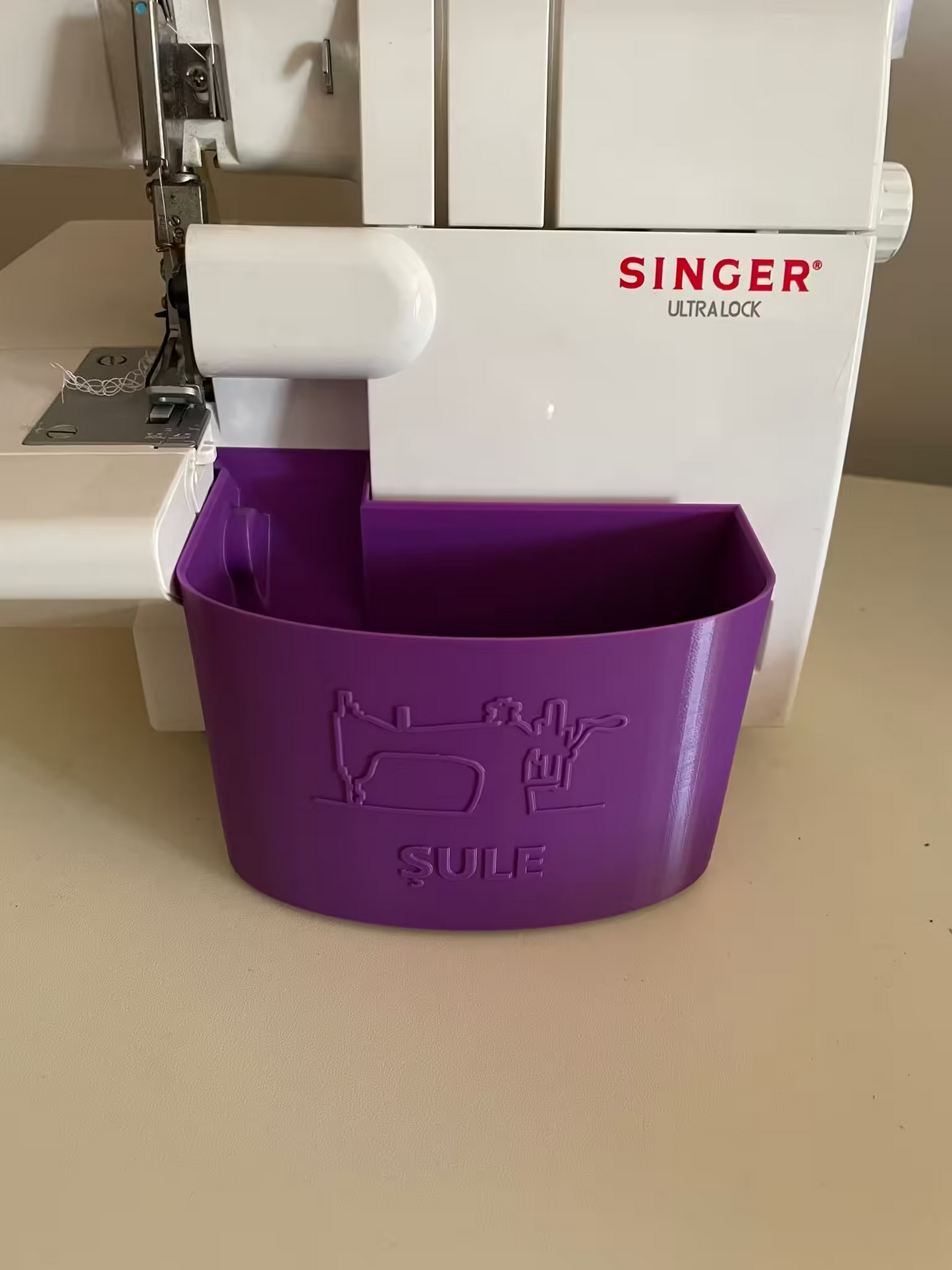 Singer Overlok Makinası için Büyük Boy Atık Kutusu