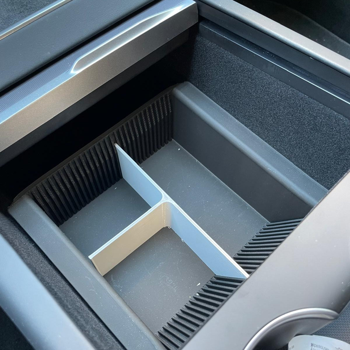 Tesla Model Y Juniper Orta Konsol İçin Organizer Çekmece