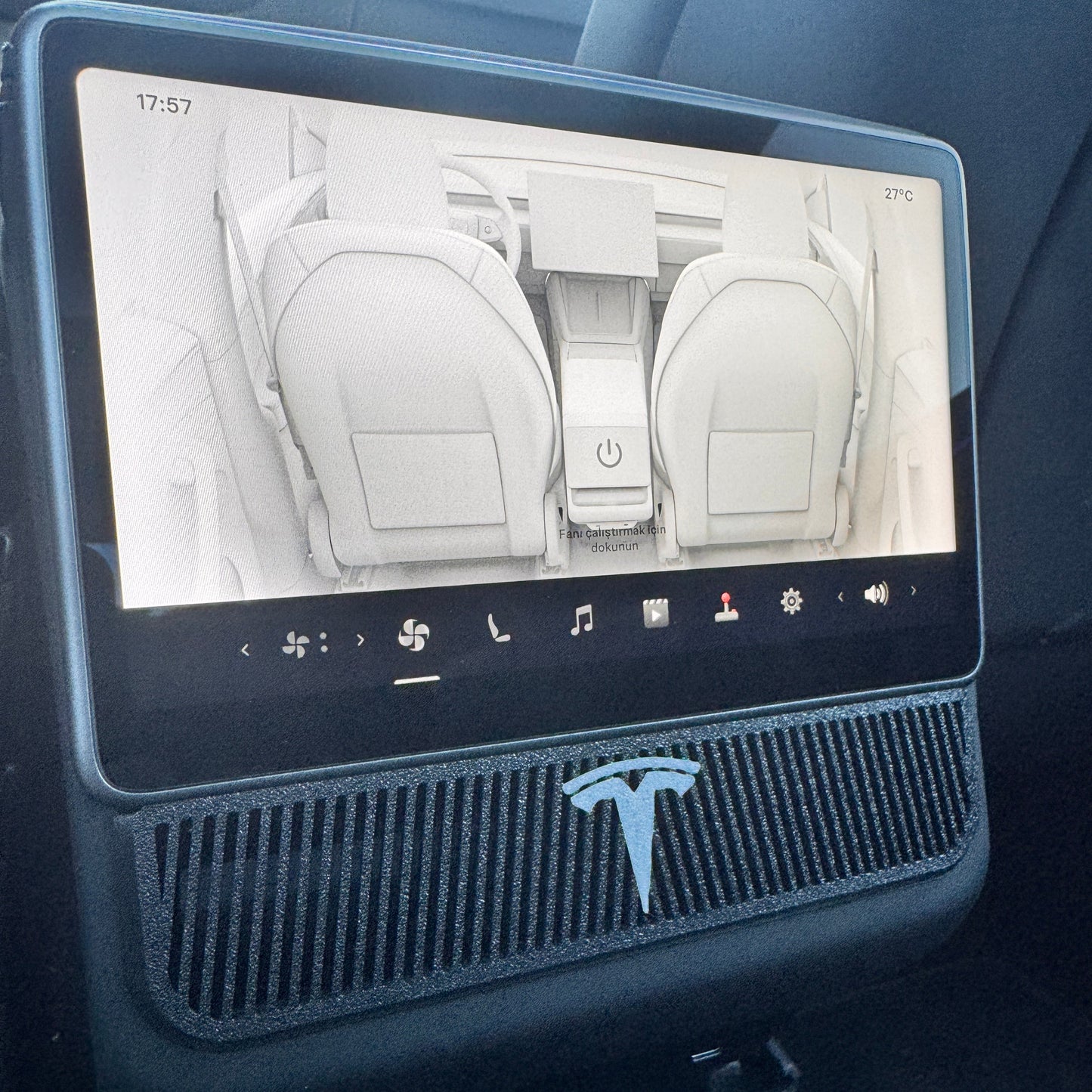 Tesla Model Y Juniper Arka Ekan Altı Havalandırma Koruma Kapağı