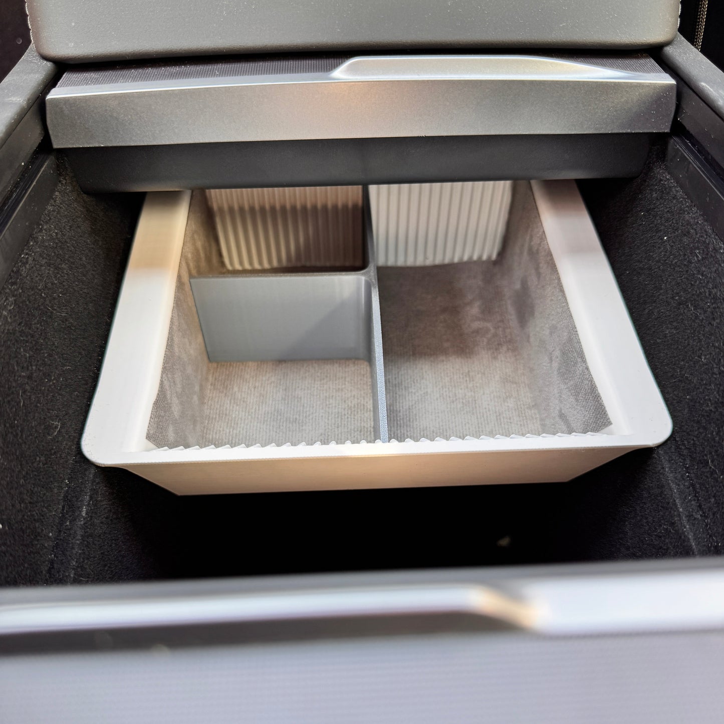 Tesla Model Y Juniper Orta Konsol İçin Organizer Çekmece