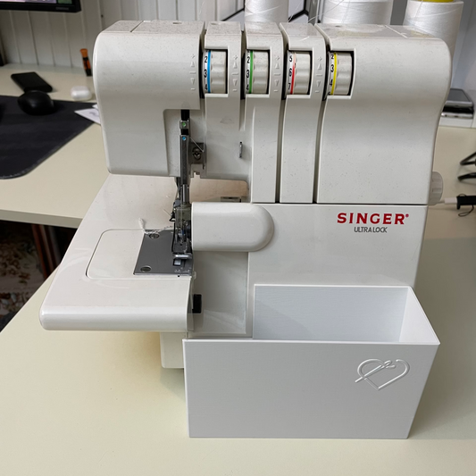 Singer S0105-Se017 Overlok Makinası için Atık Kutusu